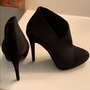 New Jessica Simpson booties size 6.5 gorgeous